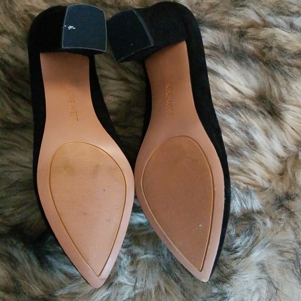 Shoes - Picture 4 of 4